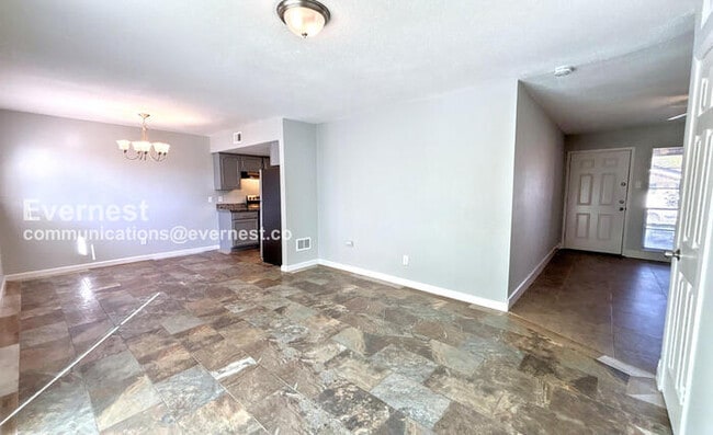 Photo - 3919 Rosebud Dr