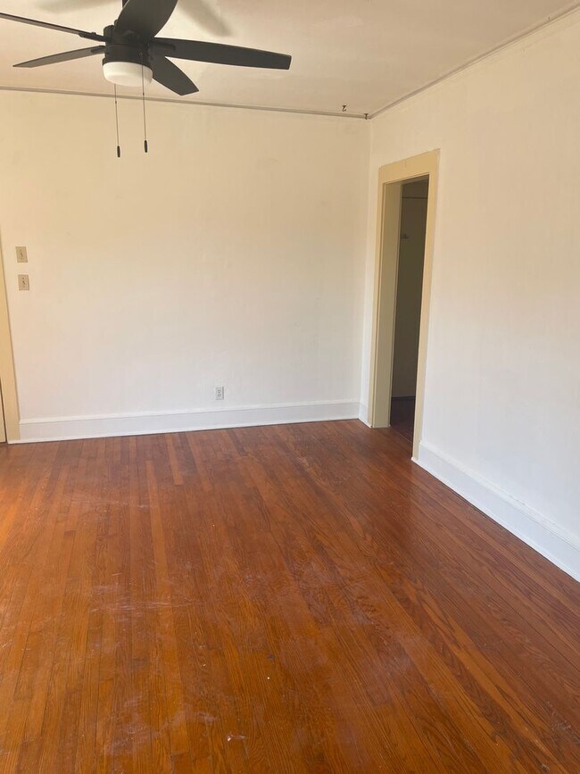 Photo - 1 bedroom Downtown Apartment in Historic District