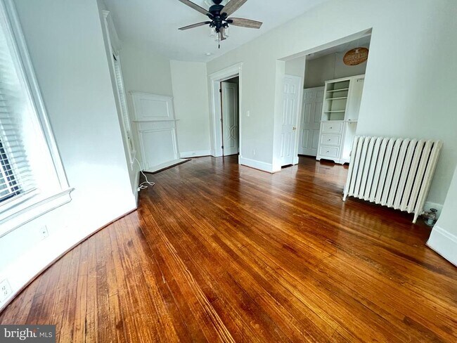 Photo - 149 R St NE Unit 1