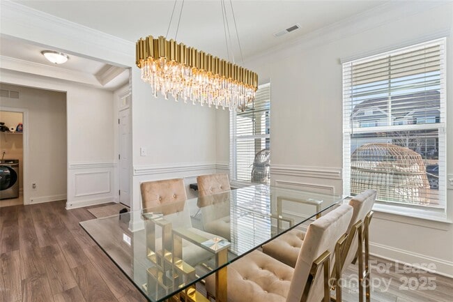 Photo - 116 Farrier Ln