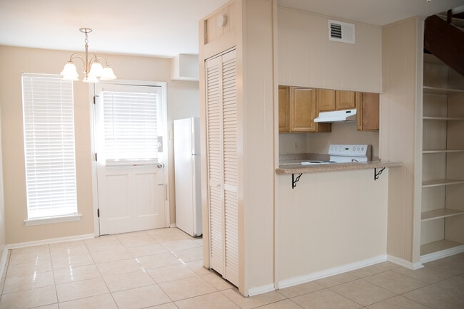 Photo - 2236 Perkins Rd Unit A7