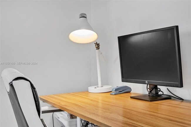 Photo - 5220 NE 26th Ave