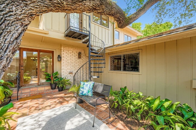 Photo - Spacious 3-Bed Townhome in Northwest Hills...