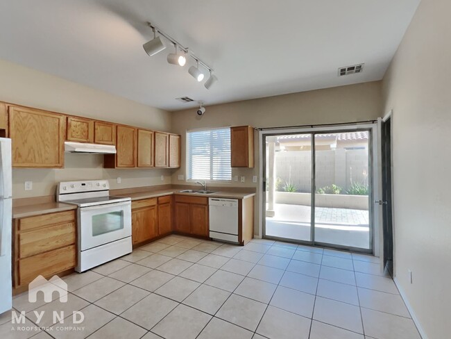 Photo - 4539 E Ivanhoe St