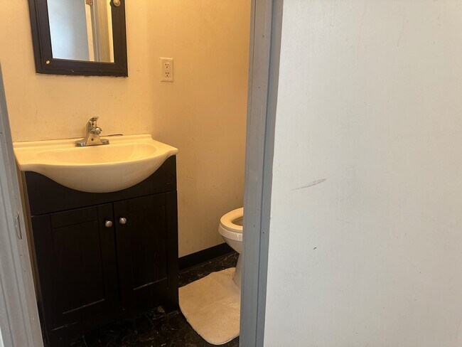 Photo - 441 Willow St