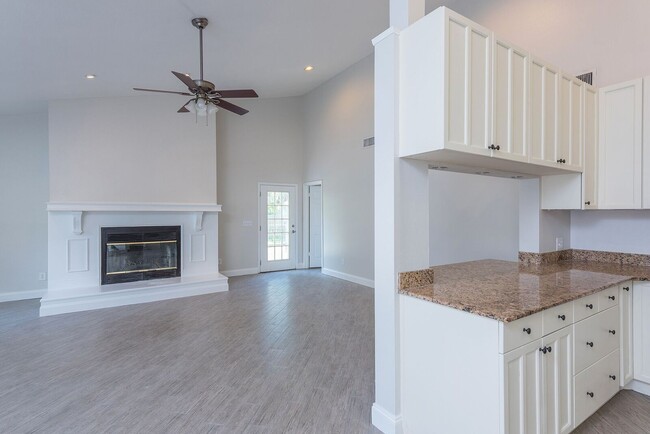 Photo - 3908 W McKay Ave