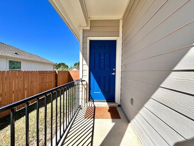 Photo - Spacious 3-Bed, 2-Bath Home with 2-Car Gar...
