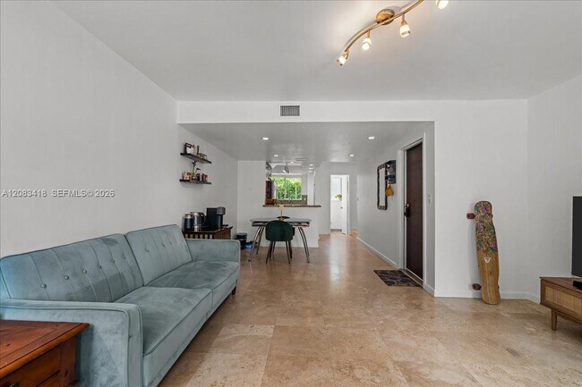 Photo - 1914 SW 17th Ave Unit 24