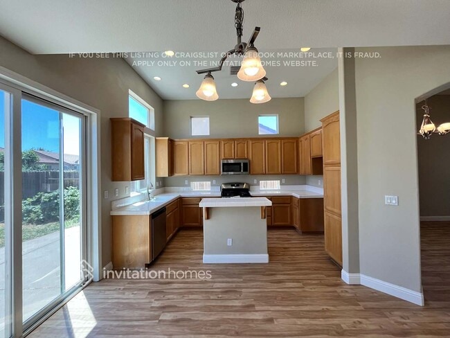 Photo - 1740 Cattail Dr