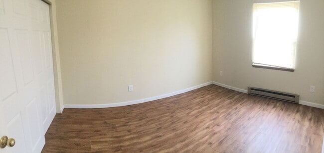 Photo - Marshfield Apartments Unit 102