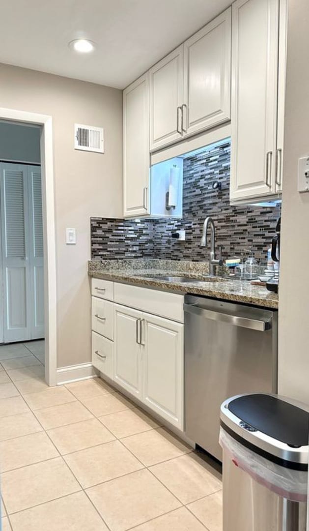 Photo - 190 S Wood Dale Rd