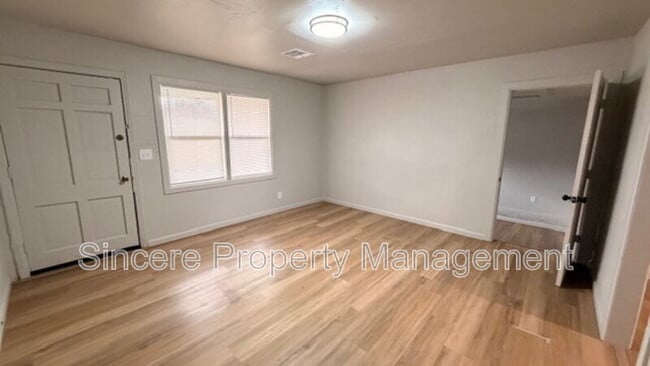 Photo - 3214 S St Clair Ave