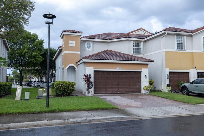 Building Photo - 11543 NW 80th St Rental