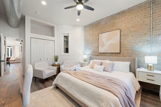 Photo - 1543 N Claremont Ave Unidad ID1244945P