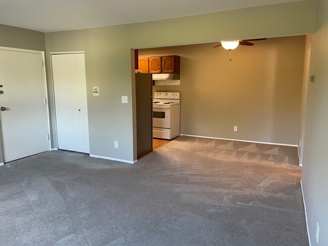 Photo - 810 Plate St Unit 205