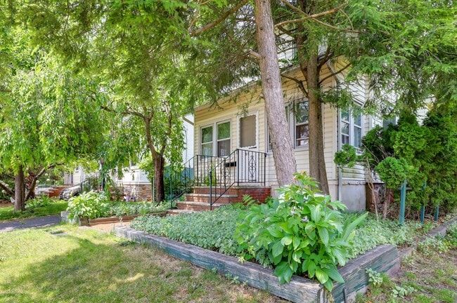 Photo - 31 Chestnut St