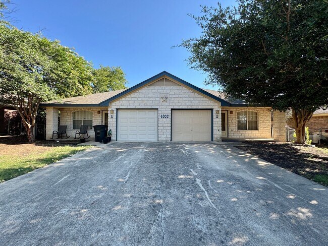 Building Photo - 4803 John David Dr Rental