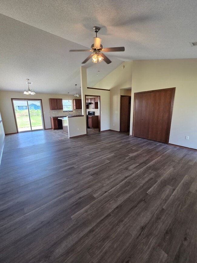 Photo - 1230 W 43rd St S
