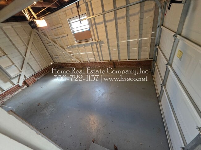 Photo - 525 Lester Ln