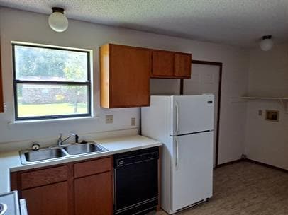 Photo - 313 McKennon Ct