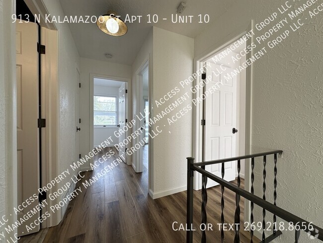 Building Photo - 913 N Kalamazoo St Rental
