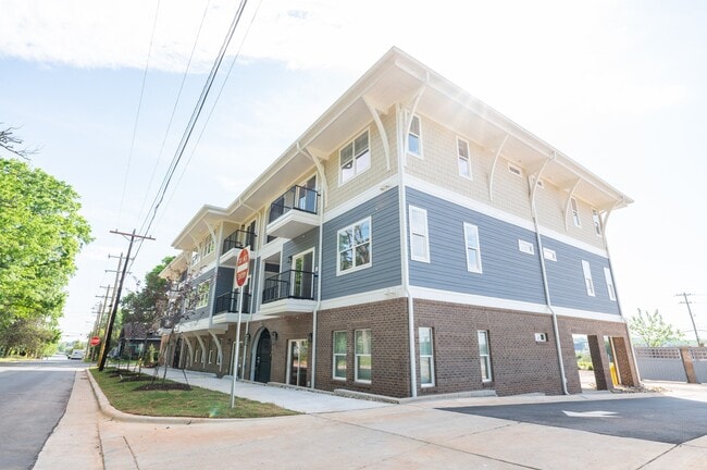 Photo - Dunloe Charlotte