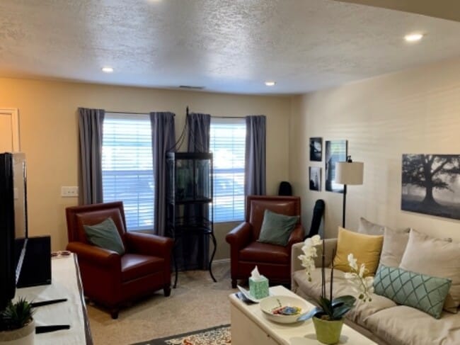 Photo - 1784 Kiera Ct