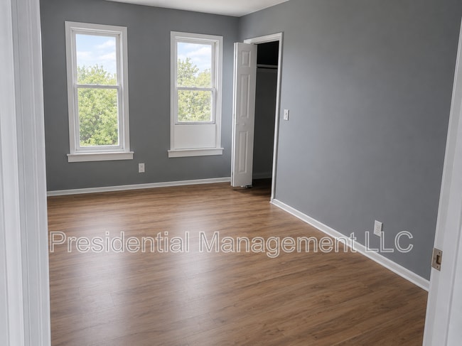28 Hickory St Unit 1 North