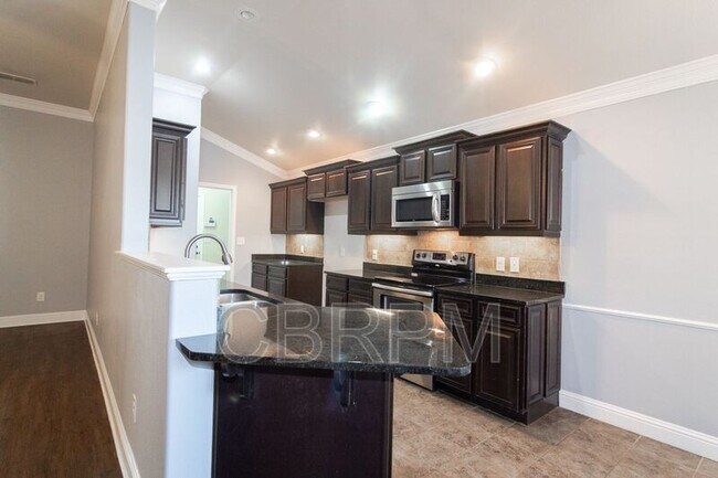 Photo - 5612 109th St