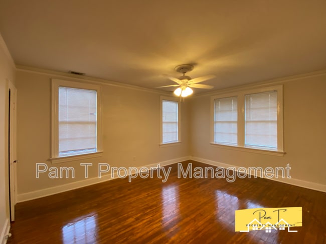 Photo - 740 E.45th St. #4 Unidad 4