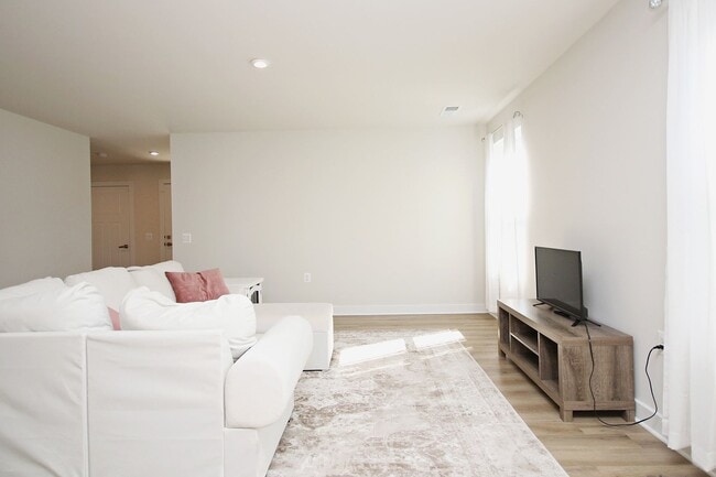 Photo - One Level Living With Amenities!