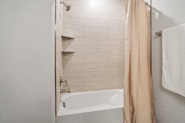 Photo - 1501 SW Aileron Cir Unit 104 ADA Compliant