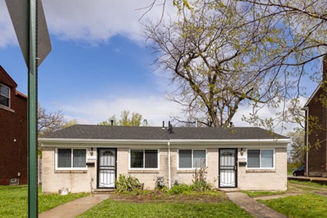 Building Photo - 1 Bedroom One Bath Unit For Lease