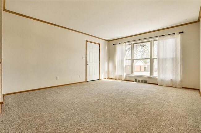 Photo - 205 Tullahoma Dr