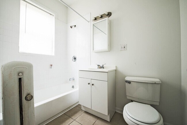 1115 S Karlov