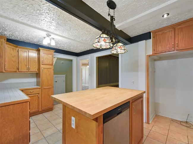 Photo - 1716 1st Ave SW