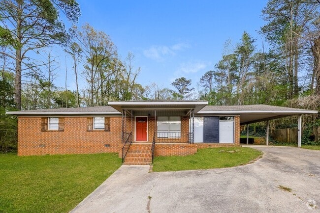 Building Photo - 6655 Goodwin Rd Rental