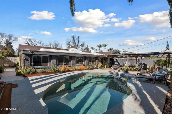 Photo - 6643 N 7th Dr