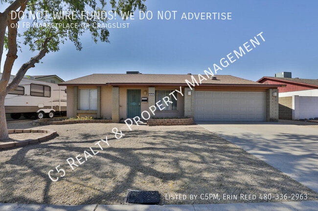 217 E Fordham Dr