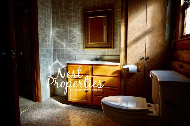 Photo - 1974 Hollands Landing Rd