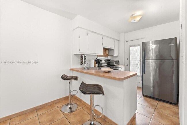 Photo - 1614 West Ave Unit 206