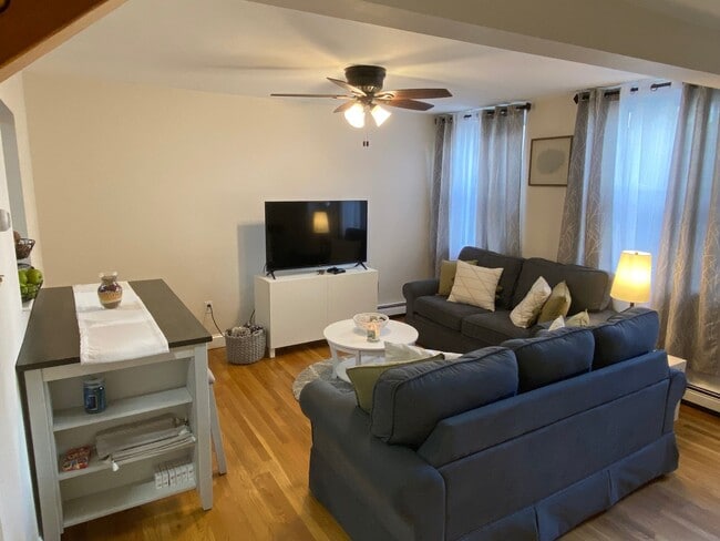 Photo - South Boston 2bed / 1bath with laundry in unit.