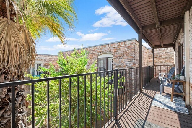 Photo - 6501 E Hill Dr Unit 212