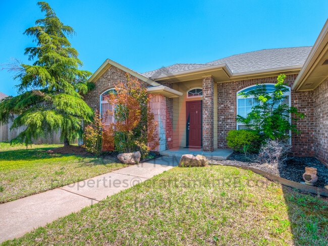 Photo - 2117 SE 9th St