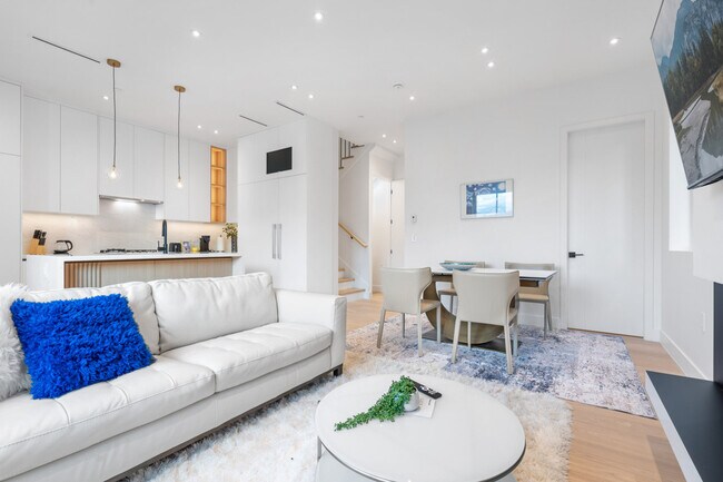 Photo - 4084 W 10th Ave Unit ID1250686P