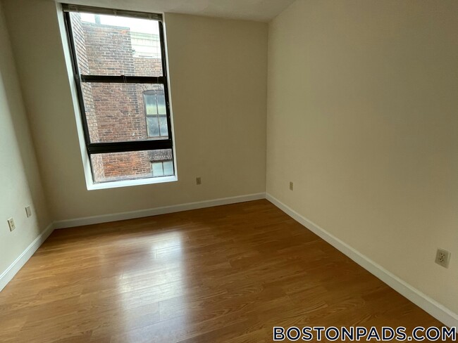 Photo - 81 Essex St Unit 81