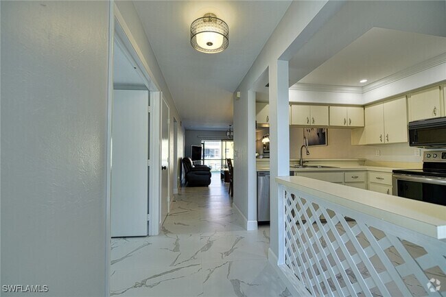 Building Photo - 713 SW 47th Terrace Unit 101 Rental
