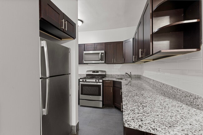 Photo - 6110 N Winthrop Ave Unidad 1W