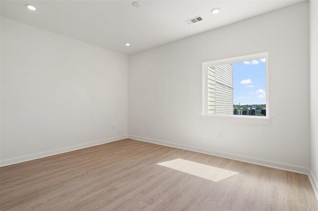 4802 S Congress Ave Unit 403