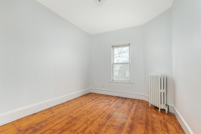 Photo - 101 Summer St Apartments Unit 3